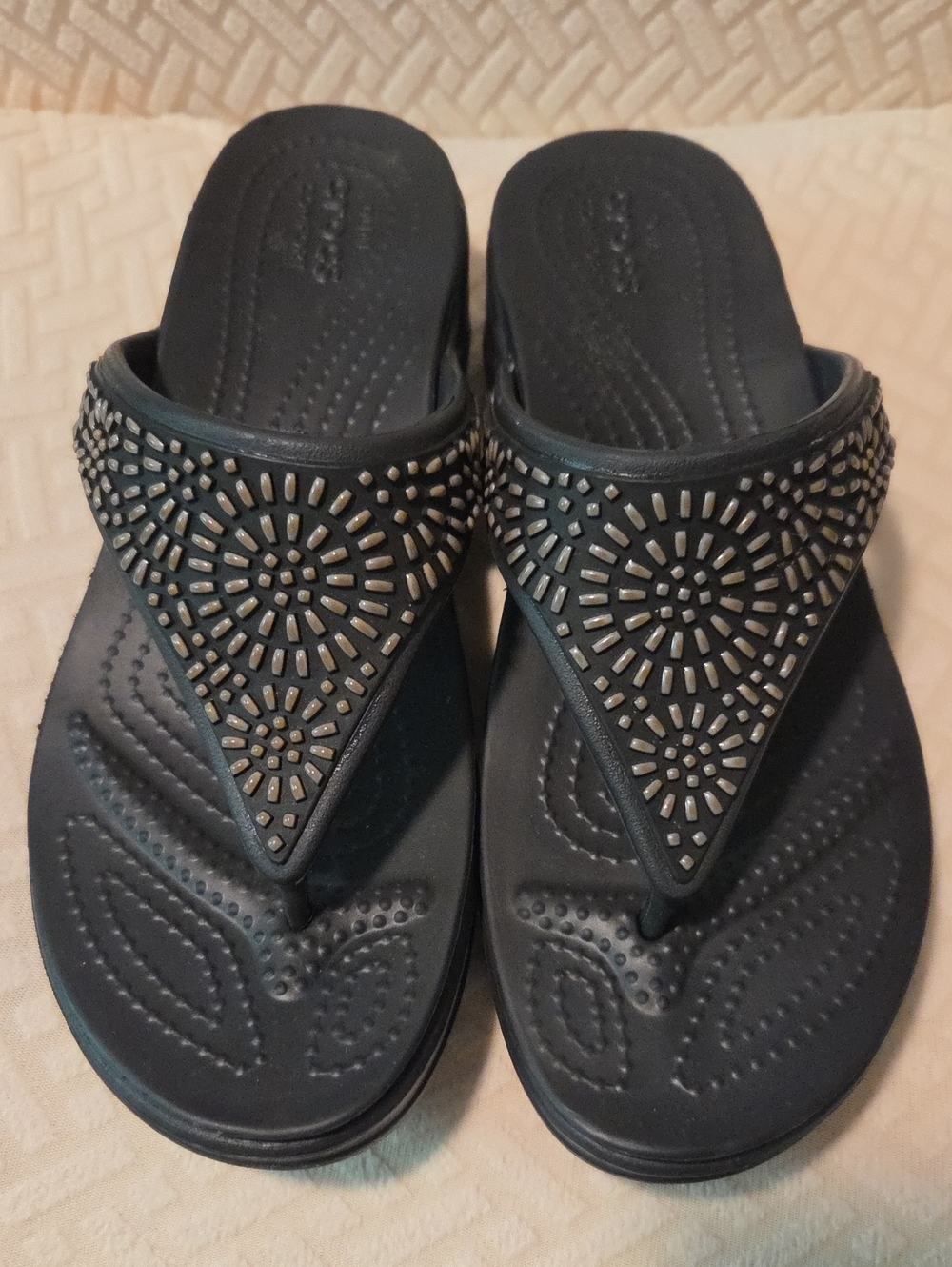 CROCS Black Rhinestone-Embellished Thong Sandals